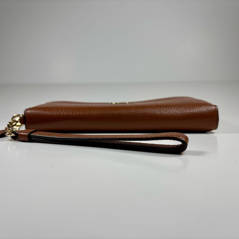 COACH Accordion Zip Wallet With Wristlet Strap‎ In Leather Brown - Picture 3 of 9